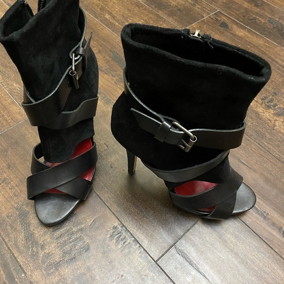 Gorgeous sock bootie heels 👠 - Picture 9 of 9